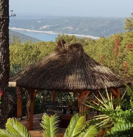 La Lyalis Bed & Breakfast Aiguines